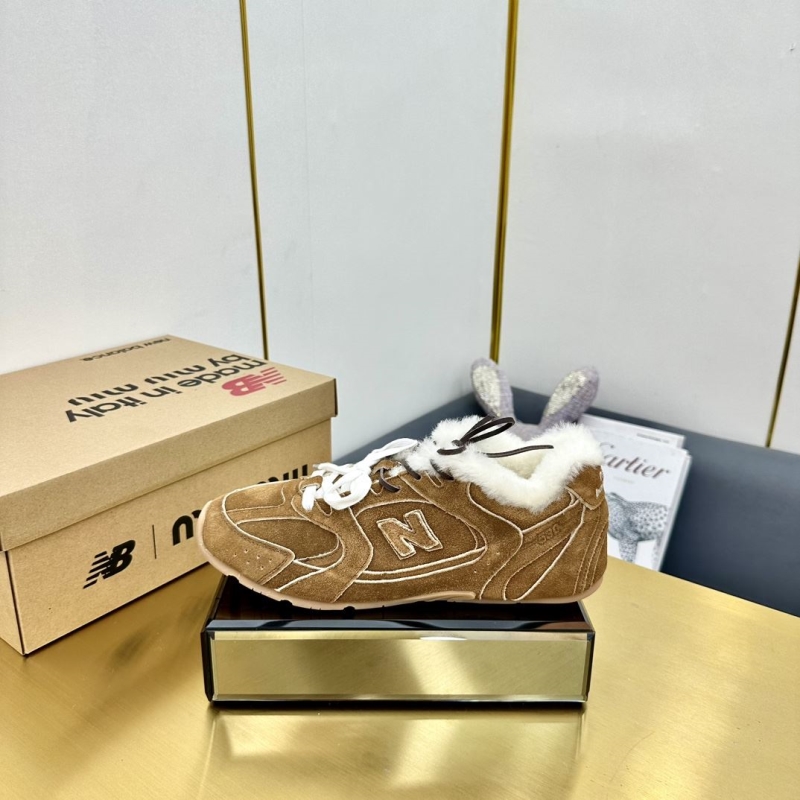 Miu Miu Casual Shoes